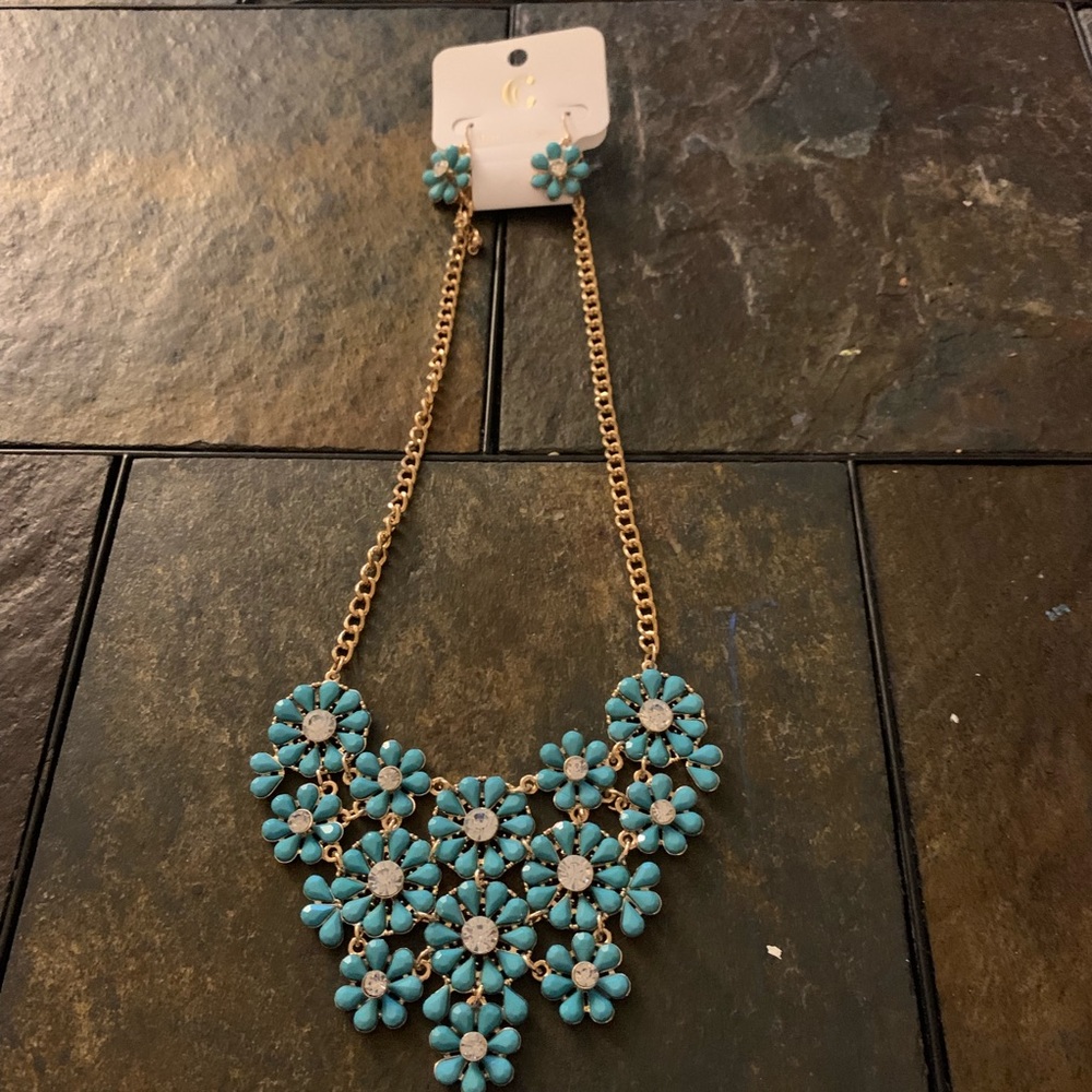 Teal flower necklace/earring set